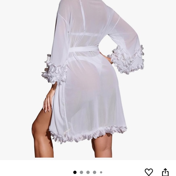 Elegant White Sheer Robe - Picture 2 of 3